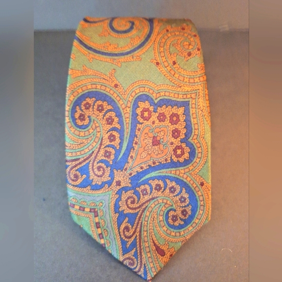 Burberry Burberrys of London Vintage Green Paisley Silk Neck Tie Made In USA - Picture 5 of 5